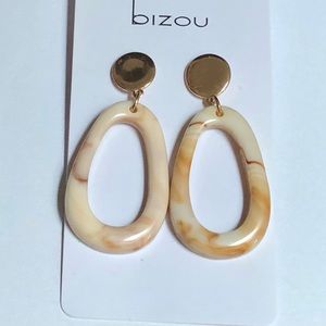 NWT Bizou Gold Marbled Dangle Drop Hoop Earrings